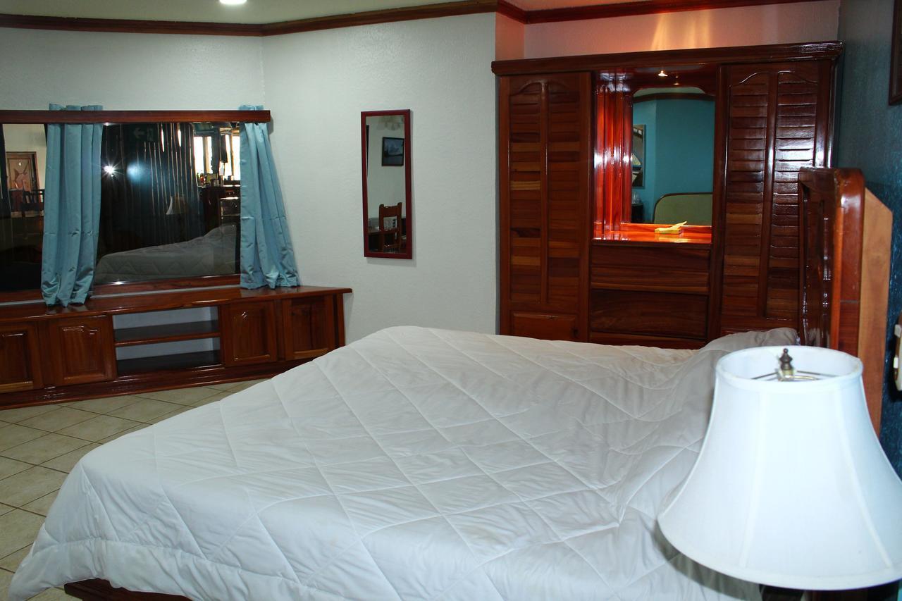 Fish Hook Marina Hotel Golfito Luaran gambar